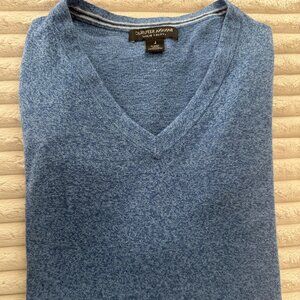 MEN’S BANANA REPUBLIC EXTRA FINE MERINO WOOL V-NECK SWEATER Size L
